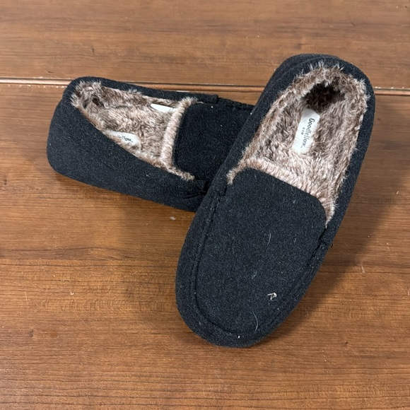 Men’s Goodfellow & Company Slippers - Size 7/8 - Picture 2 of 4